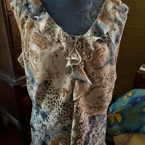 Dress U II Size 1x Women’s Sleeveless Ruffled Blouse 46" Bust 26" L